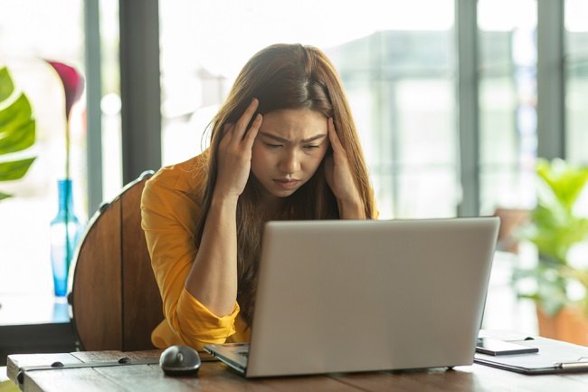 Cara Efektif Menjaga Kesehatan Fisik dan Mental di Tempat Kerja