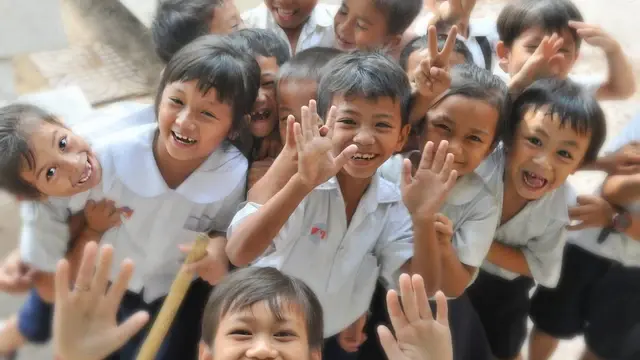 Pendidikan Karakter: Kunci Utama Membentuk Generasi yang Cerdas dan Berintegritas