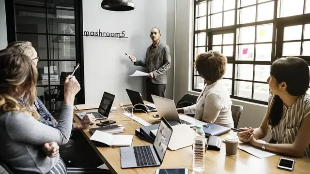 Persiapan Sarjana Kerja Luar Negeri: Panduan Karir Global