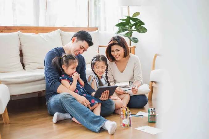 Komunikasi Positif Keluarga sebagai Dasar Pendidikan Parenting yang Efektif